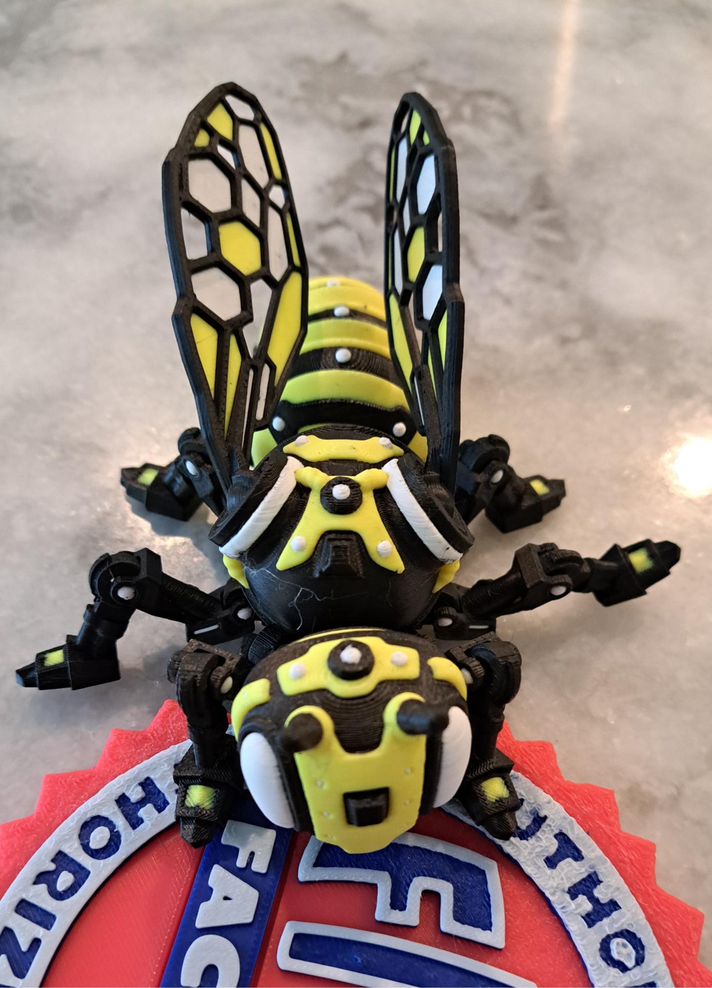 Cyber Bee - Cyborg Bee - Image 4