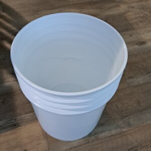 Wax Cappings Bucket Holder – Crush and Strain Lid